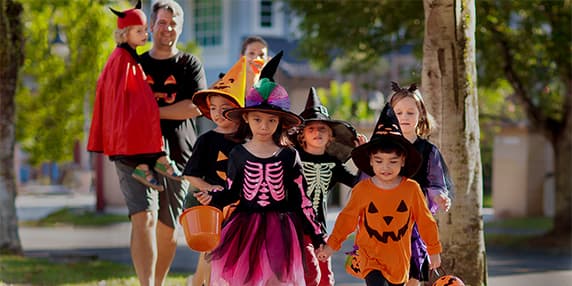 Halloween safety 572 x 286